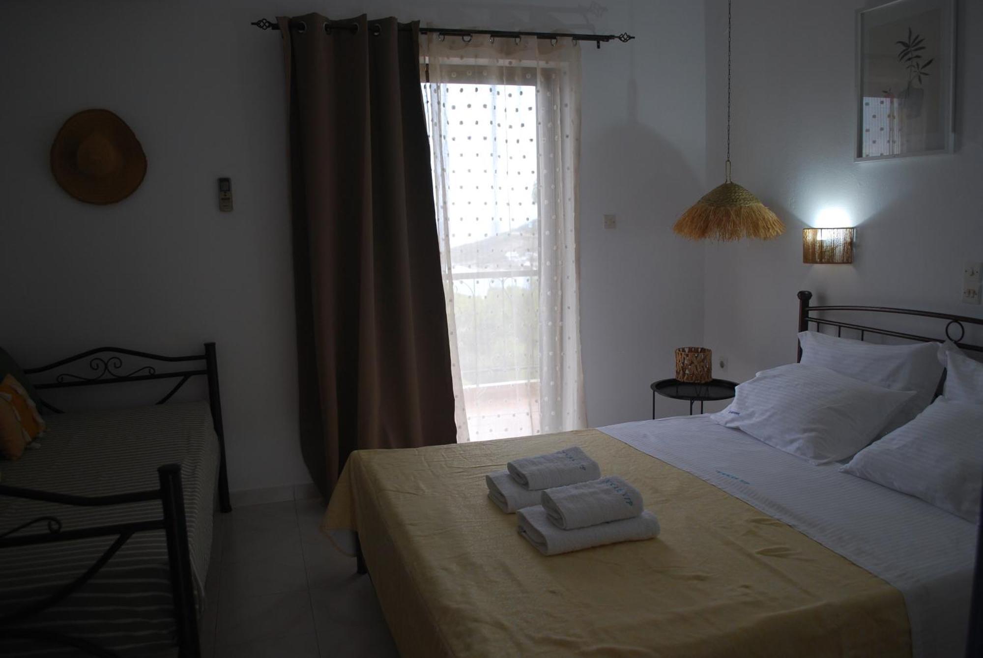 Sunset Rooms Agia Marina (Aegina) Exterior foto